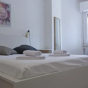 Flateli Roger 6 Barcelona